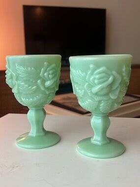 Madonna Inn Jadeite Green Milk Glass Goblets (2)